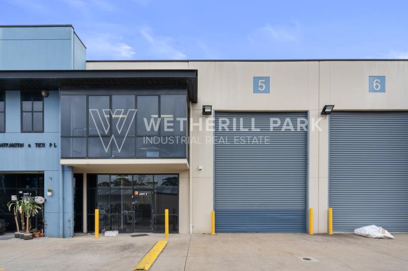 Click to view all images Smithfield NSW 2164 - Image 1