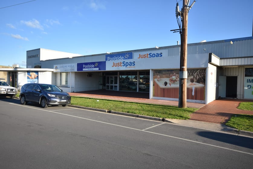 Click to view all images 2/155 Melbourne Road Wodonga VIC 3690 - Image 2