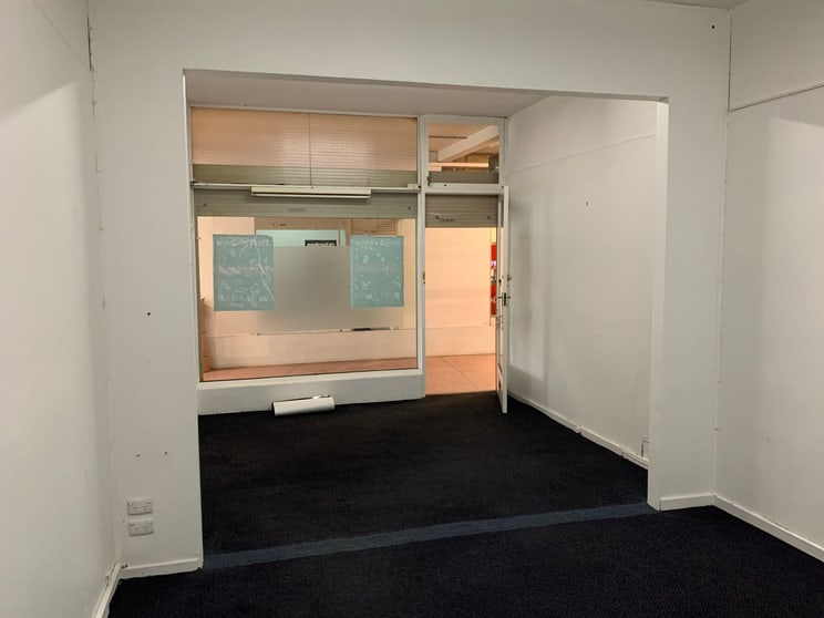 Click to view all images Shop 6/303 Springvale Road Springvale VIC 3171 - Image 3
