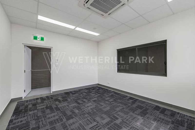 Click to view all images Smithfield NSW 2164 - Image 3