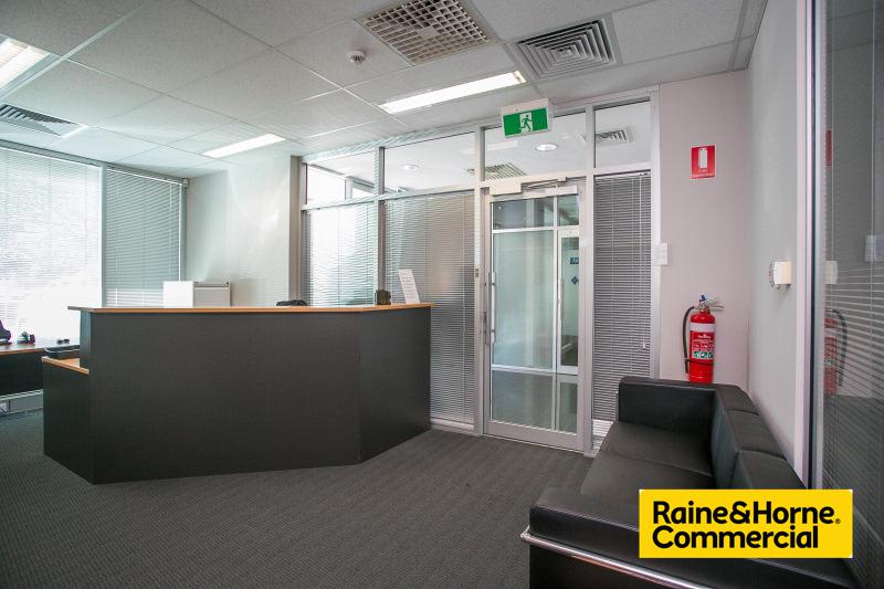 Click to view all images 2/33 Cedric Street Stirling WA 6021 - Image 3