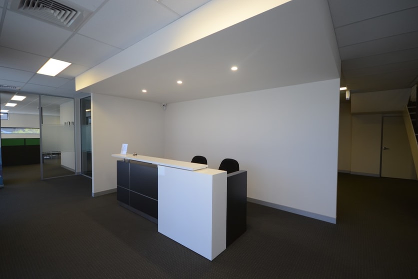 Click to view all images 1/78 Discovery Drive Bibra Lake WA 6163 - Image 3