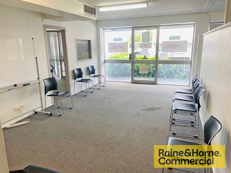 Click to view all images 5/481 Gympie Road Strathpine QLD 4500 - Image 3