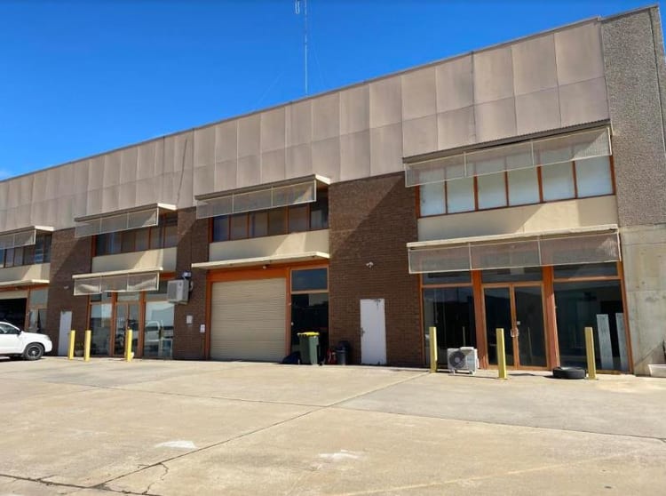 Click to view all images Level rear Unit 7-8/175 Gladstone Street Fyshwick ACT 2609 - Image 1