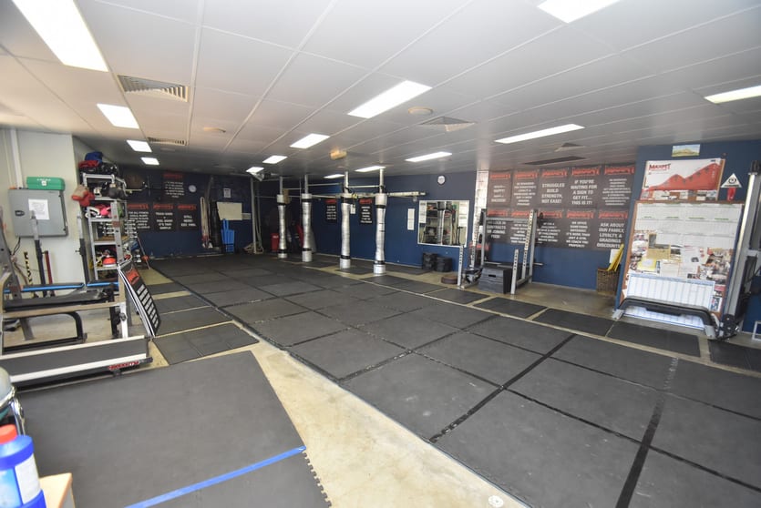 Click to view all images 2/85 Bundock Street Belgian Gardens QLD 4810 - Image 2