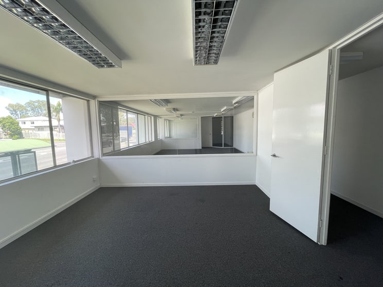 Click to view all images Suite 1/55 Sherwood Road Rocklea QLD 4106 - Image 3