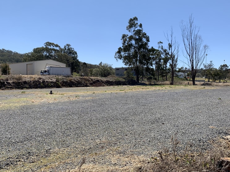 Click to view all images Shed A/572 Anzac Avenue Drayton QLD 4350 - Image 2