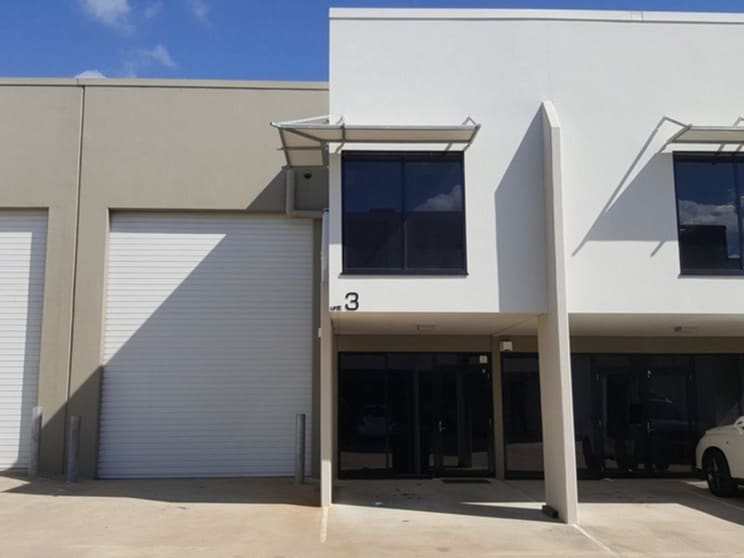 Click to view all images 3/92-98 Mclaughlin Street Kawana QLD 4701 - Image 2