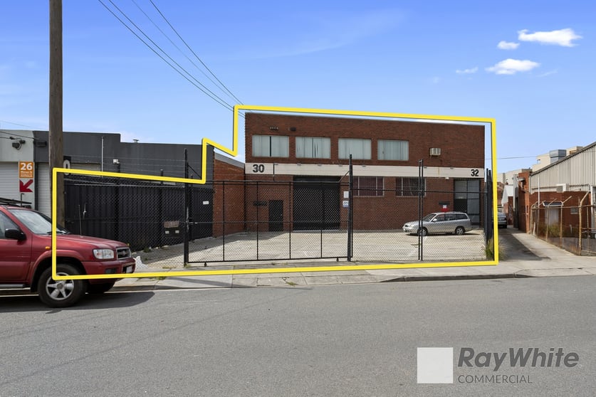 Click to view all images 30-32 Warner Street Oakleigh VIC 3166 - Image 1