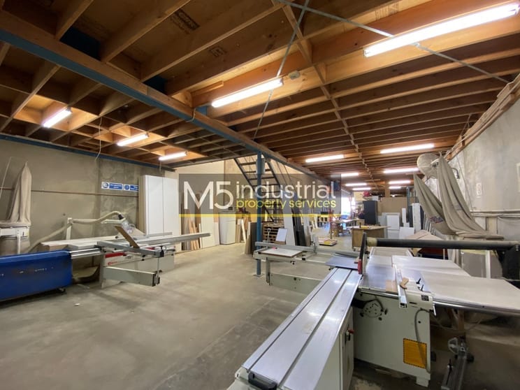 Click to view all images 1/4 Iraking Avenue Moorebank NSW 2170 - Image 3
