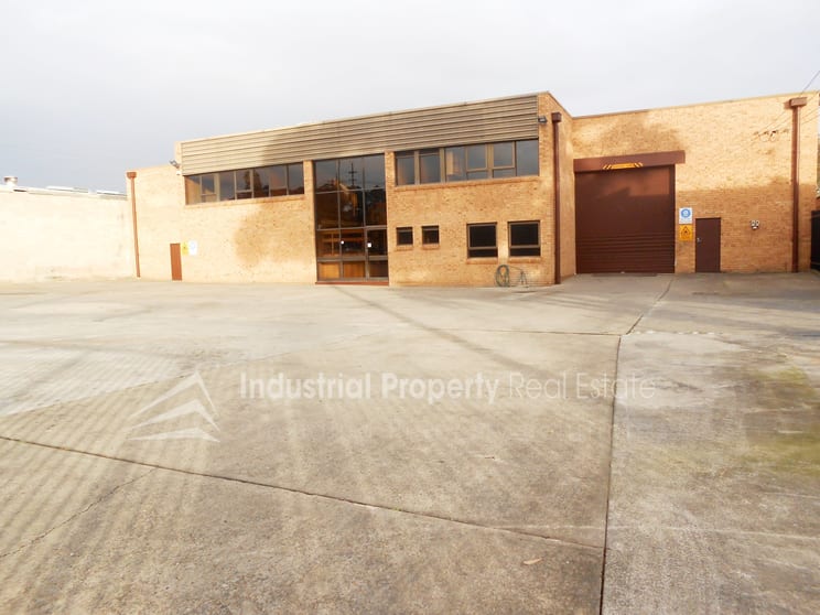 Click to view all images Prestons NSW 2170 - Image 1