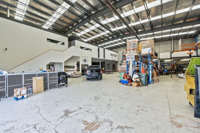 Click to view all images 153-155 Atlantic Drive Keysborough VIC 3173 - Image 3