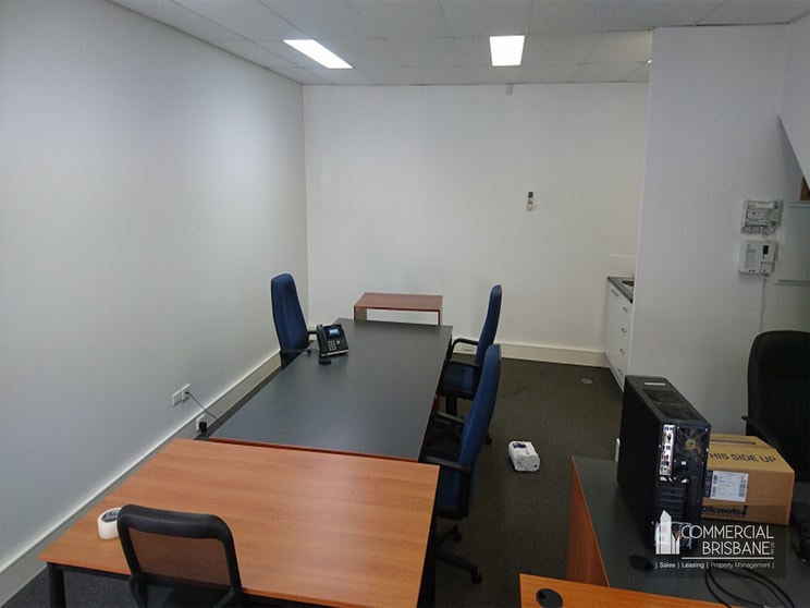 Click to view all images 2A/12 Navigator Place Hendra QLD 4011 - Image 2