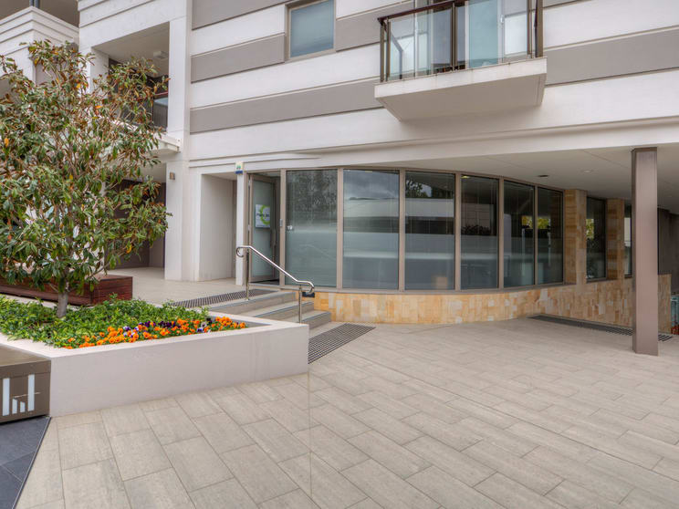 Click to view all images 19/40 St Quentin Avenue Claremont WA 6010 - Image 2