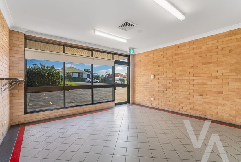 Click to view all images 2/35 Crescent Road Waratah NSW 2298 - Image 2