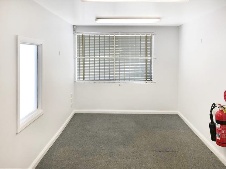 Click to view all images 35 Mary Pde Rydalmere NSW 2116 - Image 3