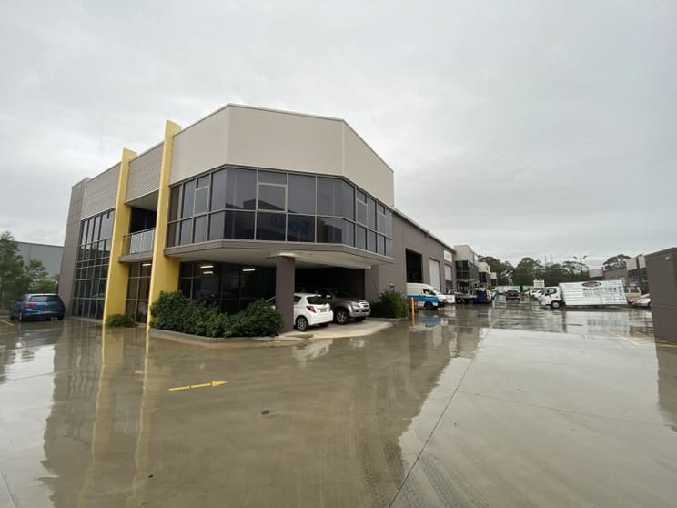 Click to view all images Unit 12/16 Bernera Road Prestons NSW 2170 - Image 2