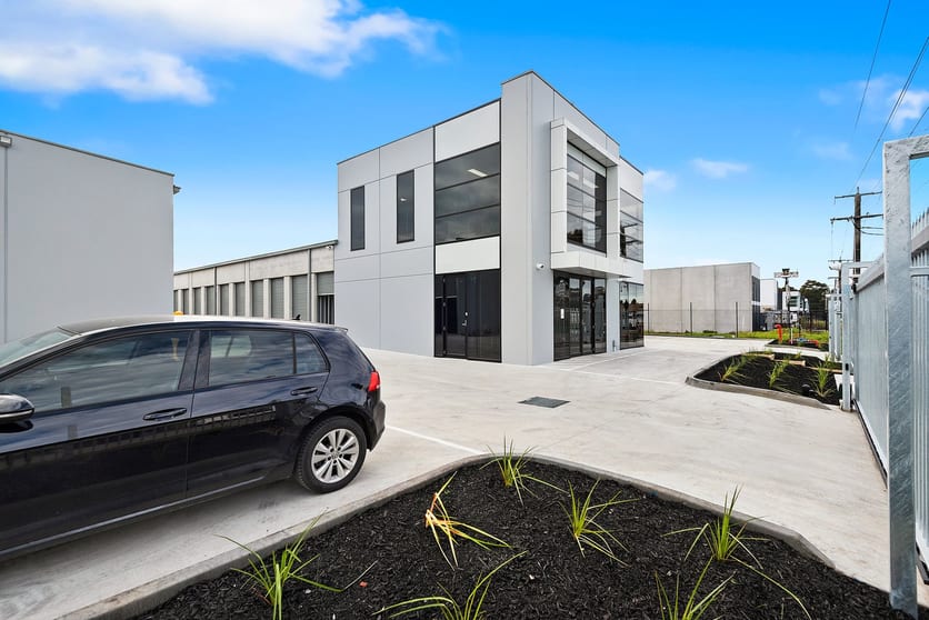Click to view all images Office 1/125 Mulcahy Road Pakenham VIC 3810 - Image 3