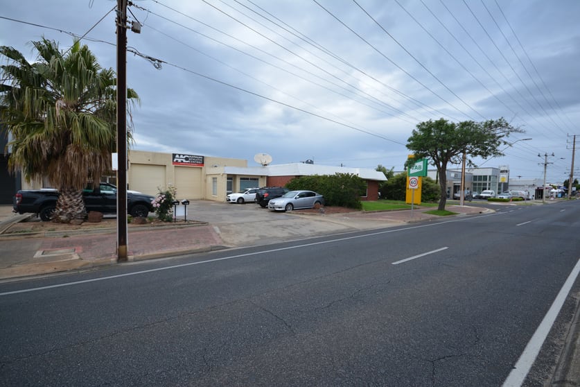 Click to view all images 200B Grange Road Flinders Park SA 5025 - Image 2