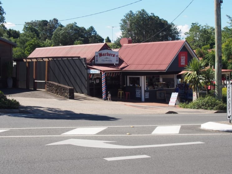 Click to view all images 1/10 Maple Street Maleny QLD 4552 - Image 3