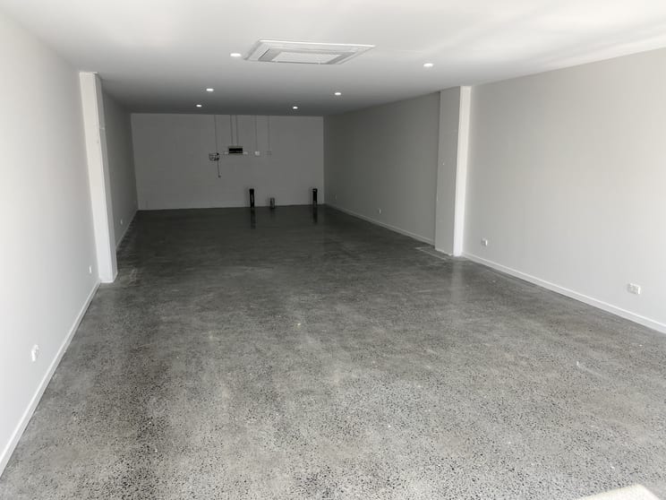 Click to view all images 102/6-10 Whites Road Petrie QLD 4502 - Image 3