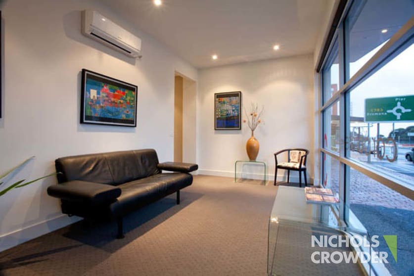 Click to view all images 3 Main Street Mornington VIC 3931 - Image 2
