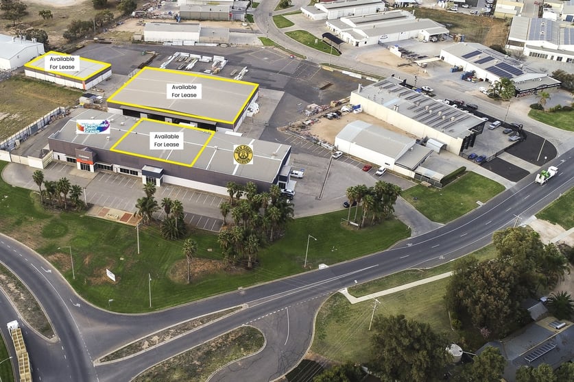Click to view all images 2-12 Seventh Street Mildura VIC 3500 - Image 2