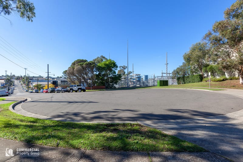 Click to view all images Unit 4/63 Norman Street Peakhurst NSW 2210 - Image 3