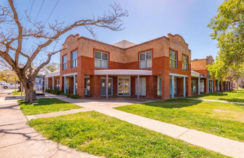 Click to view all images Ground Unit 1/Suite C, 68 Wattle street Lyneham ACT 2602 - Image 1