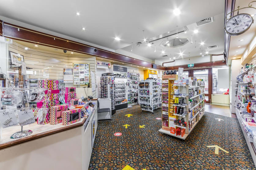 Click to view all images 131 Maling Road Canterbury VIC 3126 - Image 2