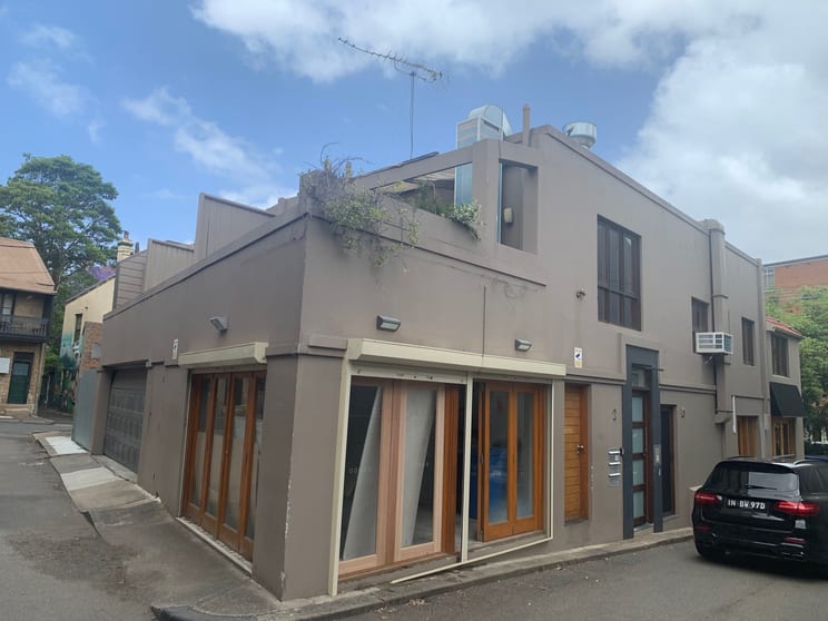 Click to view all images 4/2 Farnell Street Surry Hills NSW 2010 - Image 2