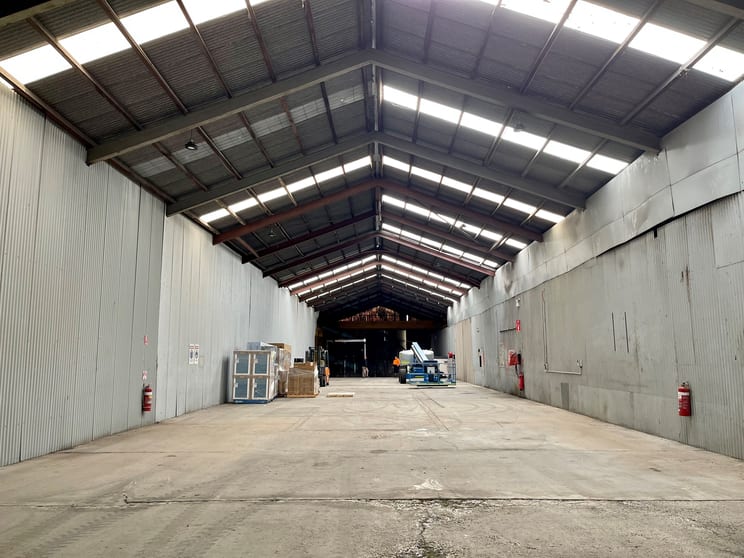Click to view all images Warehouse 3/458 Pacific Highway Wyong NSW 2259 - Image 2