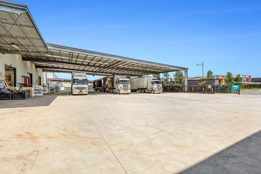 Click to view all images Warehouse B, 2-22 Efficient Drive Truganina VIC 3029 - Image 3