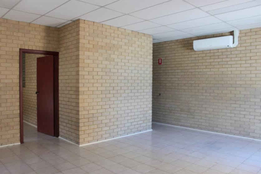 Click to view all images 8 Hyne Road South Guildford WA 6055 - Image 3