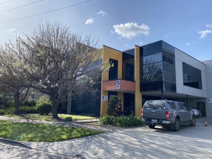 Click to view all images Level 1/206 Lorimer Street Port Melbourne VIC 3207 - Image 1