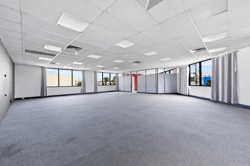 Click to view all images 13 Hi-Tech Place Seaford VIC 3198 - Image 3