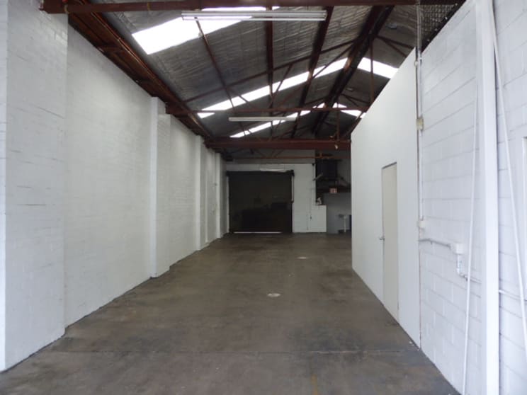 Click to view all images 207 Dryburgh Street North Melbourne VIC 3051 - Image 3