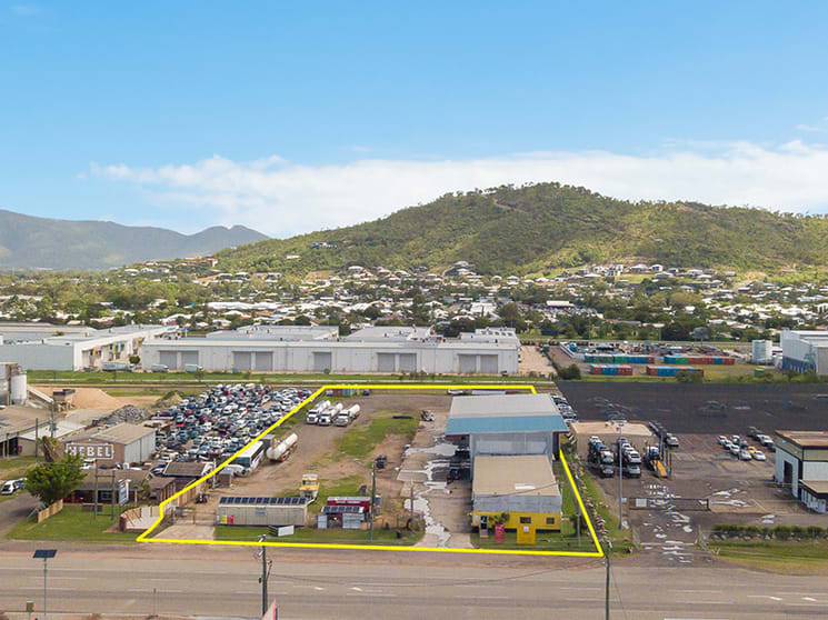 Click to view all images 586-590 Ingham Road Mount Louisa QLD 4814 - Image 2