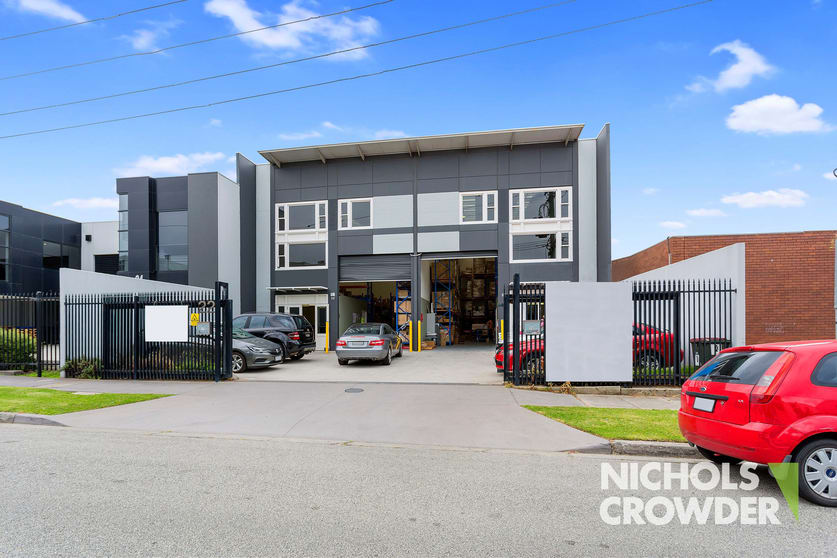 Click to view all images 20 Walter Street Moorabbin VIC 3189 - Image 1