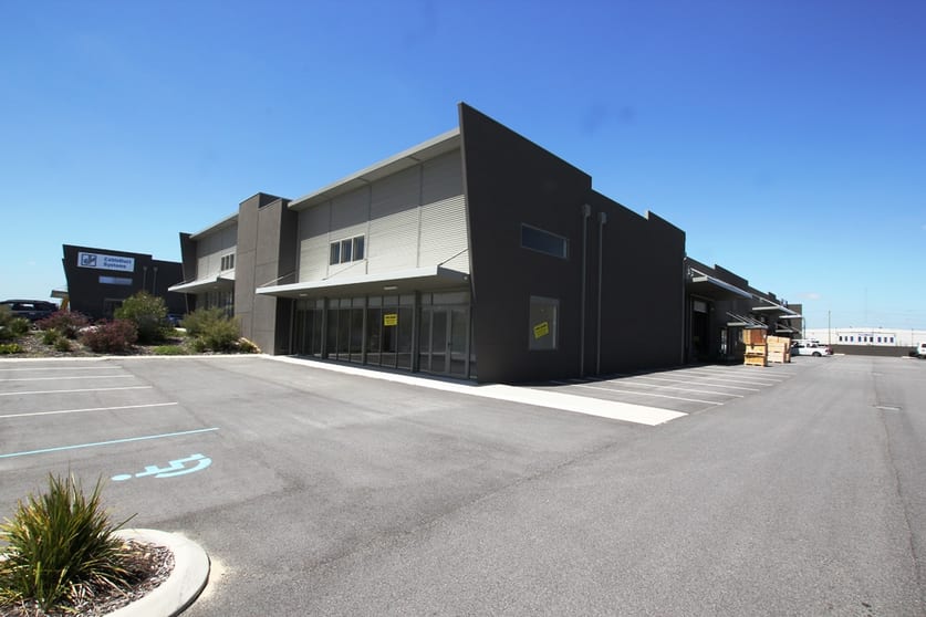 Click to view all images 10/114 Mulgul Road Malaga WA 6090 - Image 1