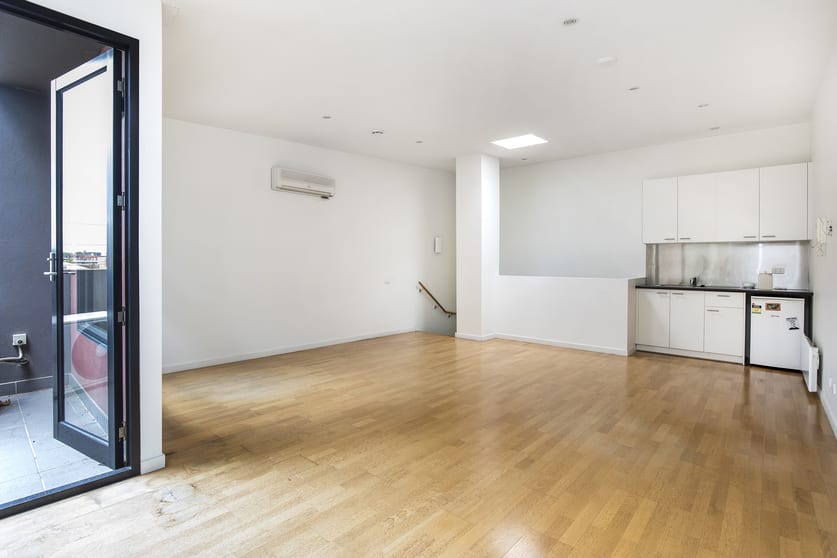 Click to view all images 11/108 Cambridge Street Collingwood VIC 3066 - Image 3