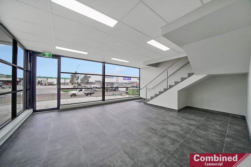 Click to view all images 13/8-20 Anderson Road Smeaton Grange NSW 2567 - Image 2