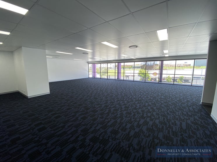 Click to view all images 39 Corymbia Place Parkinson QLD 4115 - Image 3