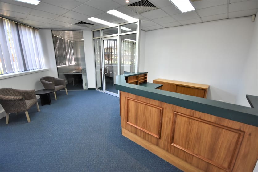 Click to view all images 1/601 Olive Street Albury NSW 2640 - Image 3