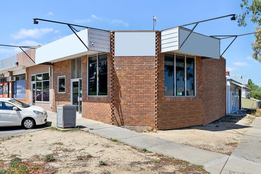 Click to view all images 10 Condon Street Kennington VIC 3550 - Image 2