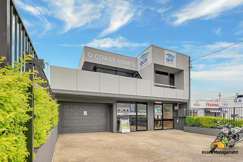 Click to view all images 8 Pacific Avenue Miami QLD 4220 - Image 2
