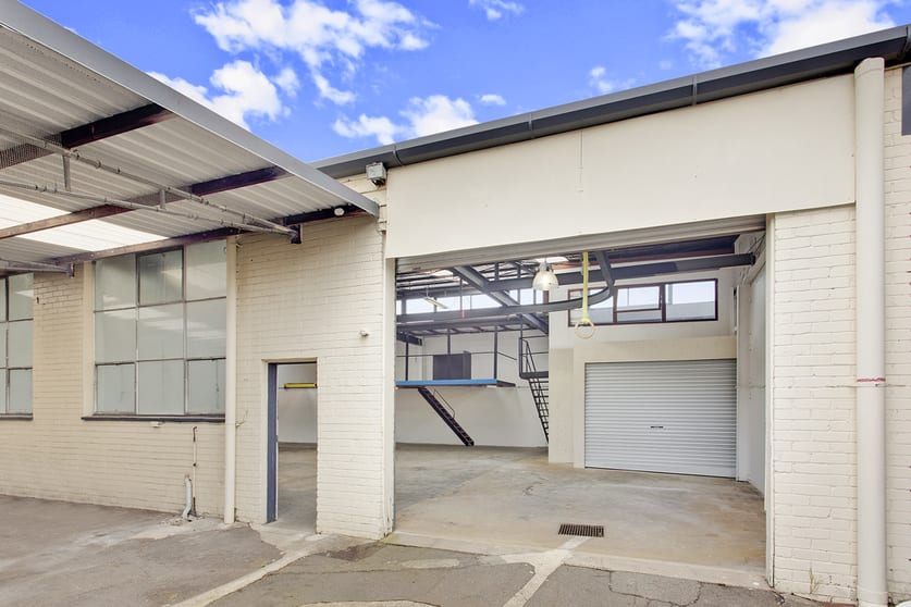 Click to view all images 31 Warraba Road North Narrabeen NSW 2101 - Image 1