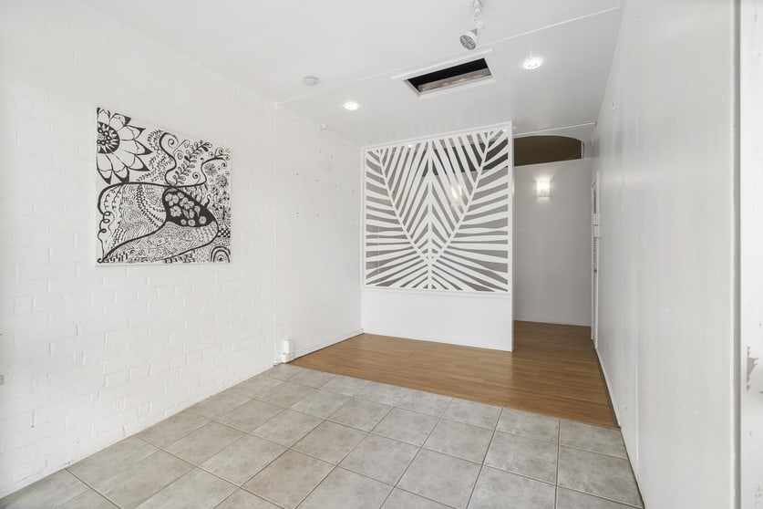 Click to view all images 1A Nerang Street Southport QLD 4215 - Image 3