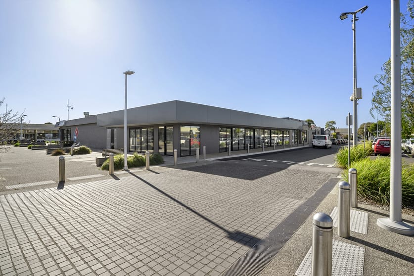 Click to view all images 33 Windsor Lane Hastings VIC 3915 - Image 2