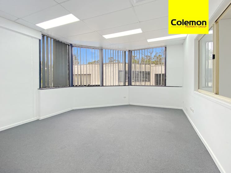 Click to view all images 5/29 Helles Ave Moorebank NSW 2170 - Image 3